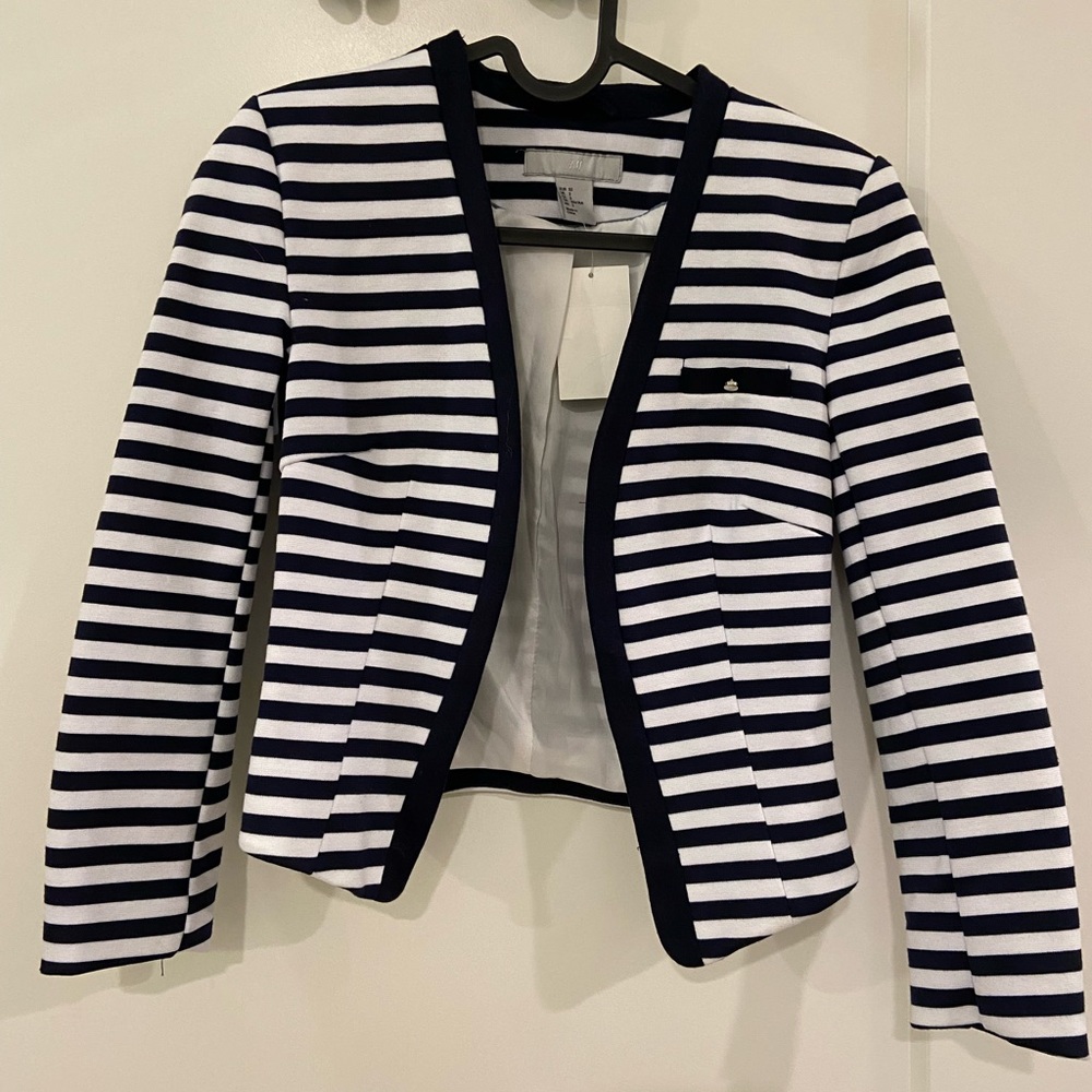 H&M cropped stripped blazer (size 2)